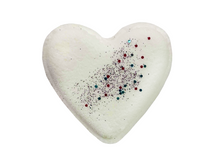 Load image into Gallery viewer, Heart Bathbomb
